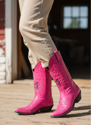Women’s Size 7.5 M - Vintage Cowboy Western Boots Pink Butterfly Embroidered