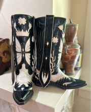 1960s • Custom Made • Black & White Butterfly Inlay Western • Men’s 10 D