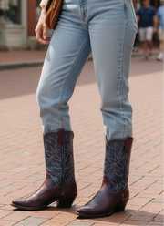 1950s • Unknown Maker • “Starleaf” Two-Tone Western Boots • Women’s 6.5 M