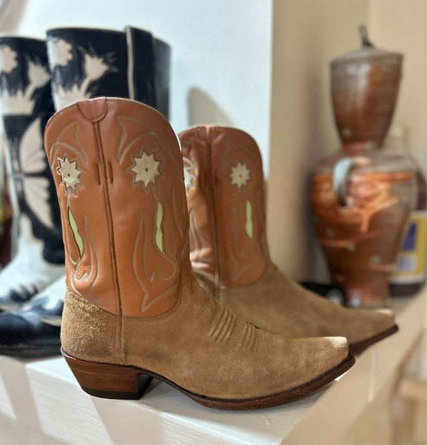 Early 2000s • Liberty • Starburst Inlay Shorty • Women’s 9