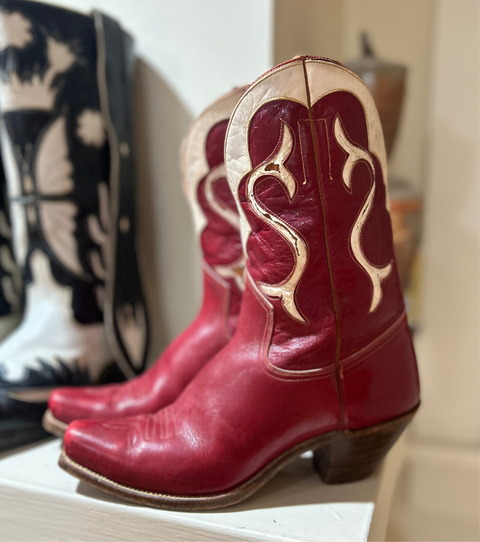 1950s • Unknown Maker • Red & Cream Western Shorty Boots • Women’s 6.5 M • Distressed