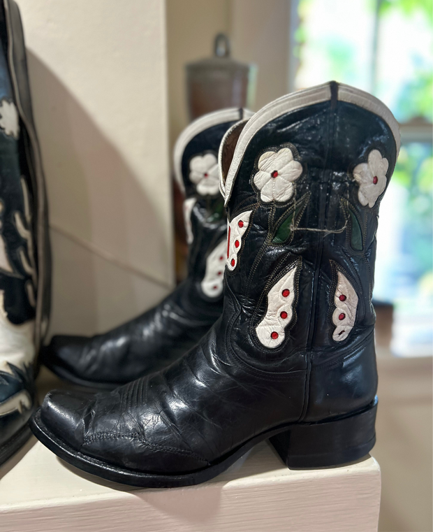 1950s • Border-Boot Style • “Butterfly & Dogwood” Inlay Showboots • Women’s 9