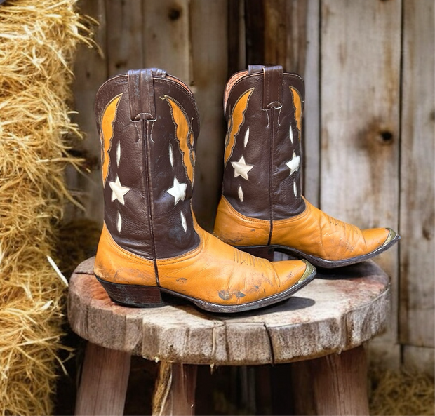 Men’s Size 10.5 D - Nocona Cowboy Western Boots Double Sided Butterflies