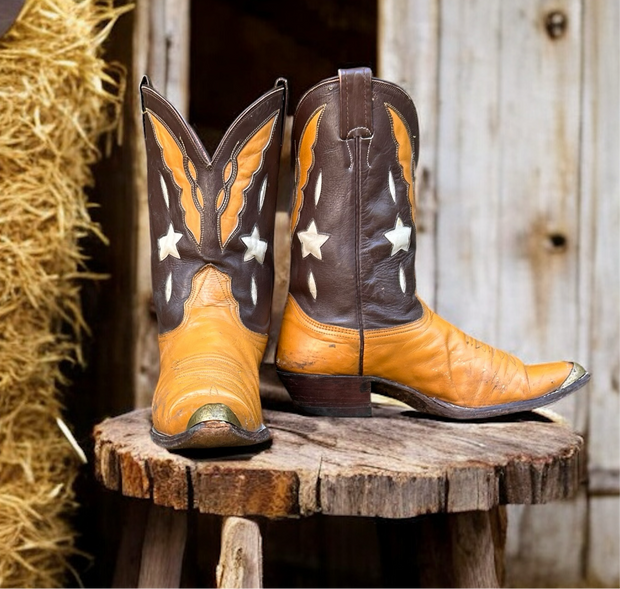 Men’s Size 10.5 D - Nocona Cowboy Western Boots Double Sided Butterflies