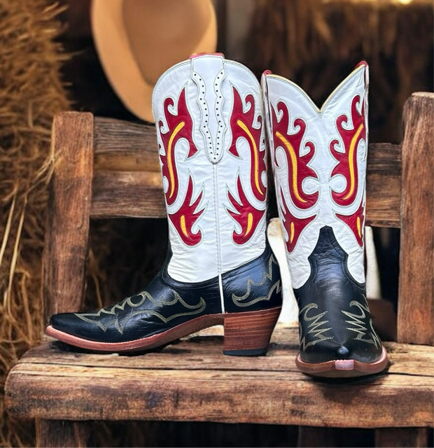 Women’s Size 7.5 M - Don Quijote Vintage NOS Cowboy Western Boots Unique Inlay Design