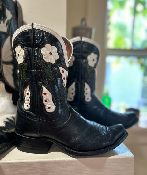 1950s • Border-Boot Style • “Butterfly & Dogwood” Inlay Showboots • Women’s 9