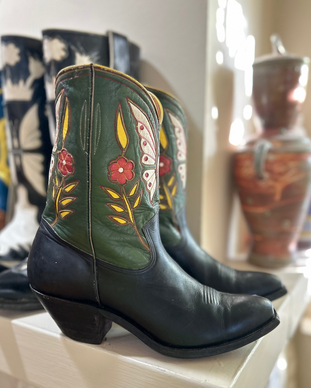 1950s • Butterfly Inlay • Two-Tone Shorty • Women’s 8.5 M