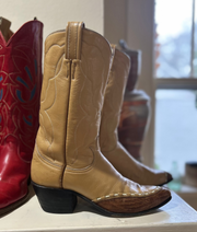 1970s • Tony Lama • “Desert Stitch” Western Boots • Women’s 6.5 M