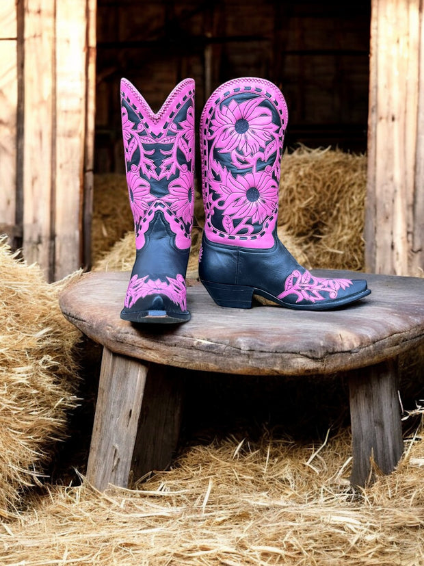 Women’s Size 9 B - Liberty Vintage Cowboy Western Boots Rare Pink And Black