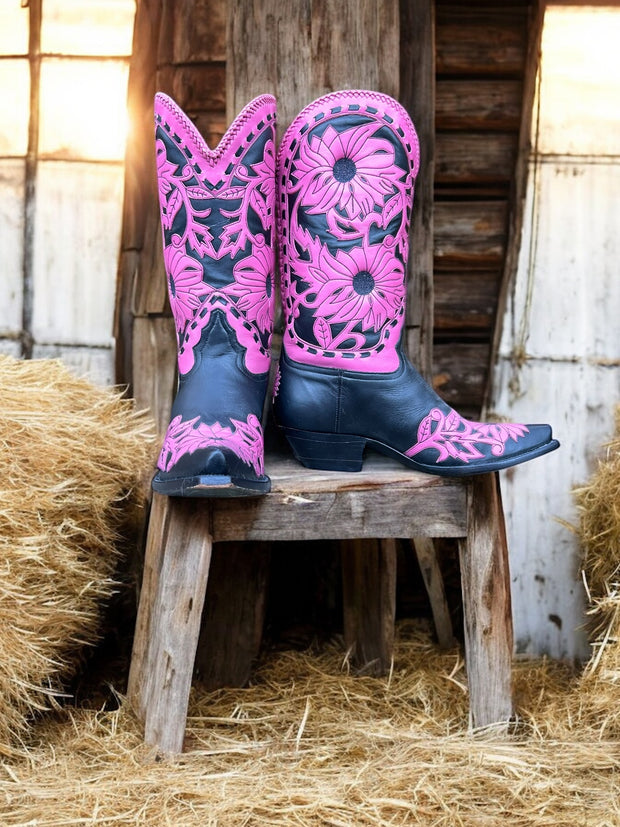 Women’s Size 9 B - Liberty Vintage Cowboy Western Boots Rare Pink And Black