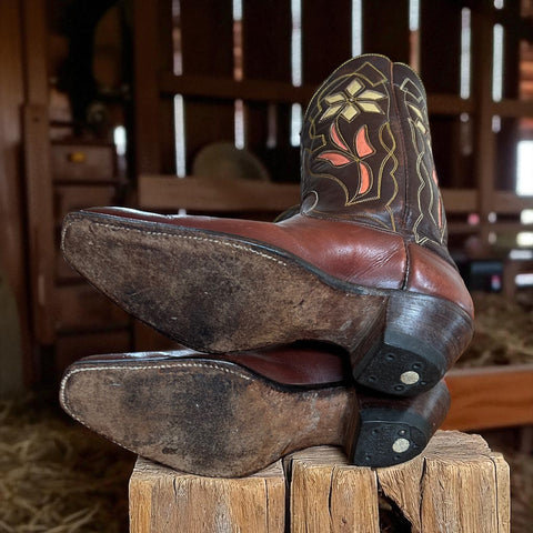 Women’s Size 5.5 M - 1950’s Justin Cowboy Western Boots Inlays Cloth Pulls